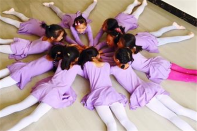 舞動人生，讓孩子贏在自信的起跑線——天天藝術(shù)培訓(xùn)中心舞蹈培訓(xùn)課程全揭秘